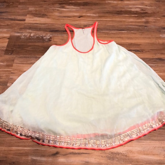 Free People Dresses & Skirts - ❤️ Free People Dress the colors are 😱